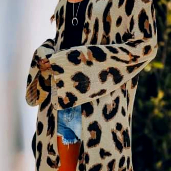 Women's Leopard Cardigan - Picture 1 of 3